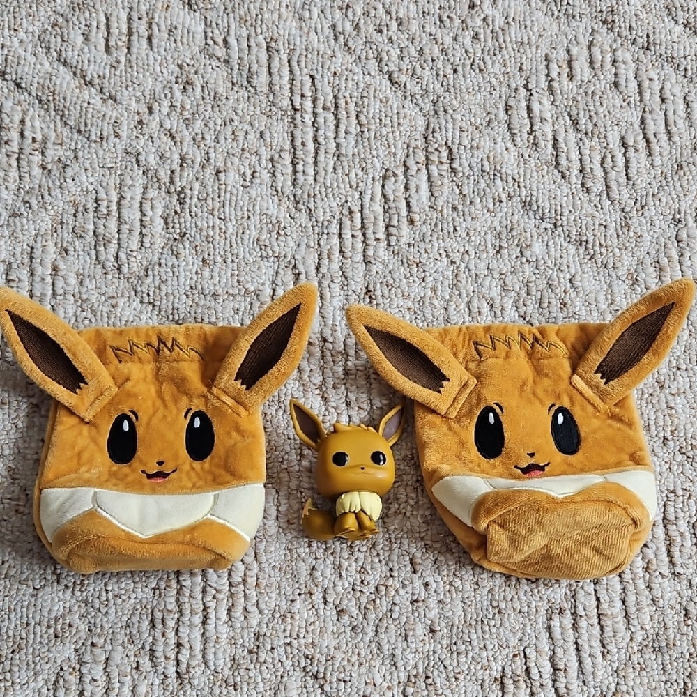 Eevee Pouches And Funko Pop